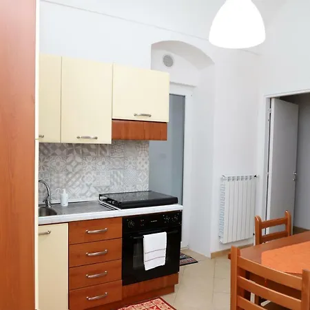 Apartment Izzhome Orange *