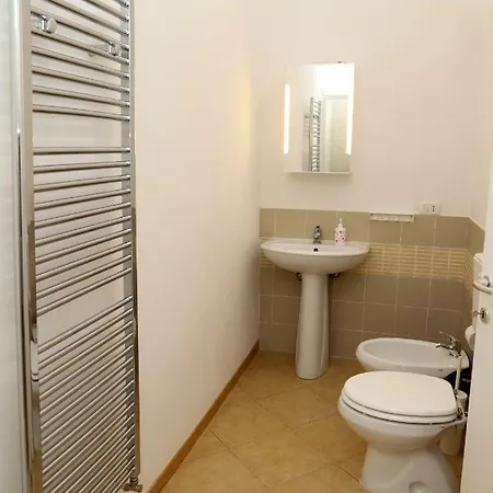Izzhome Orange